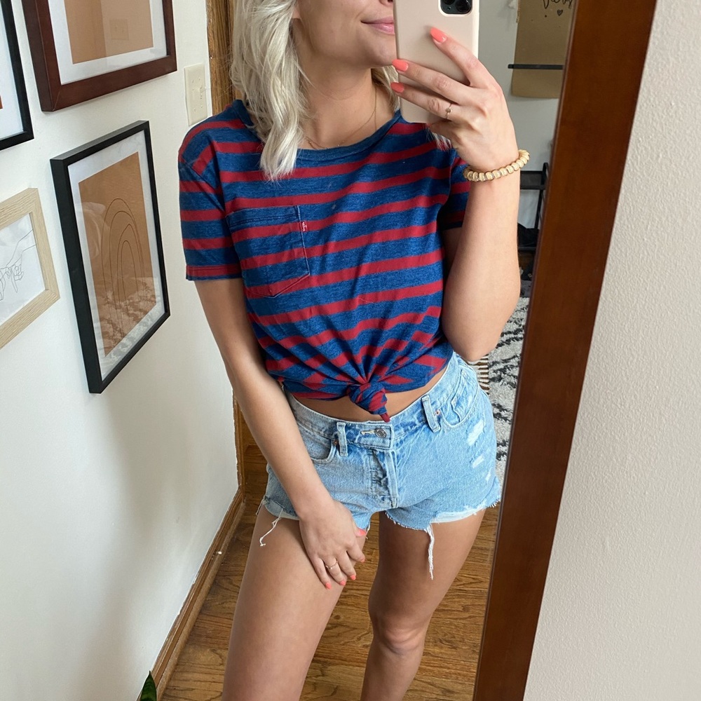 Levi’s blue and white tee!
